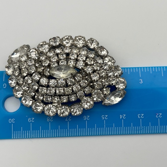 Vintage Clear Rhinestones Oblong Brooch Statement - Picture 6 of 6